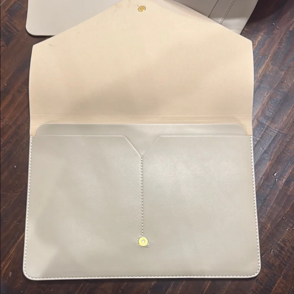 Faux leather laptop set